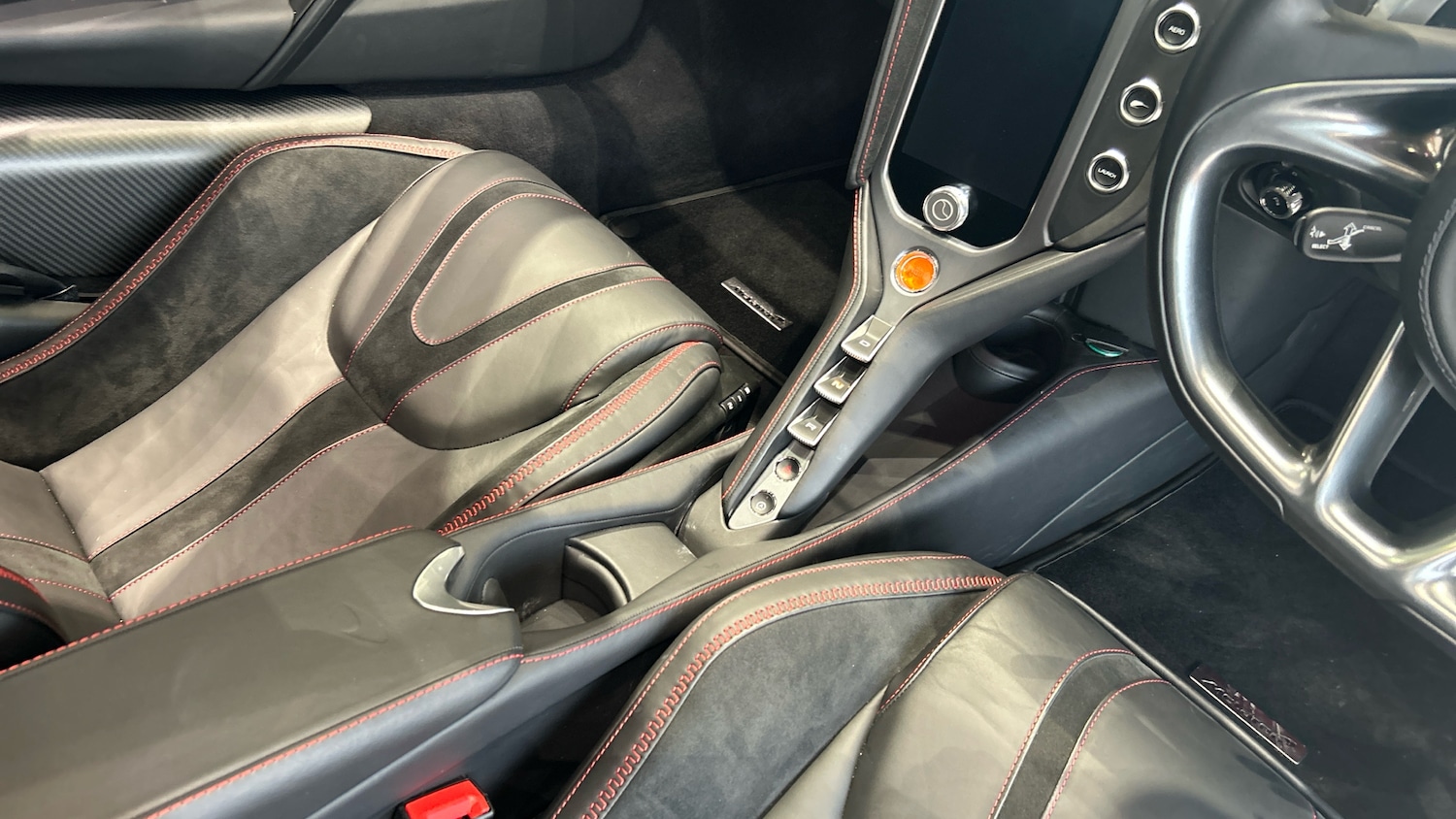 Used McLaren 750S 2024 for sale - 77118364: Photo 15