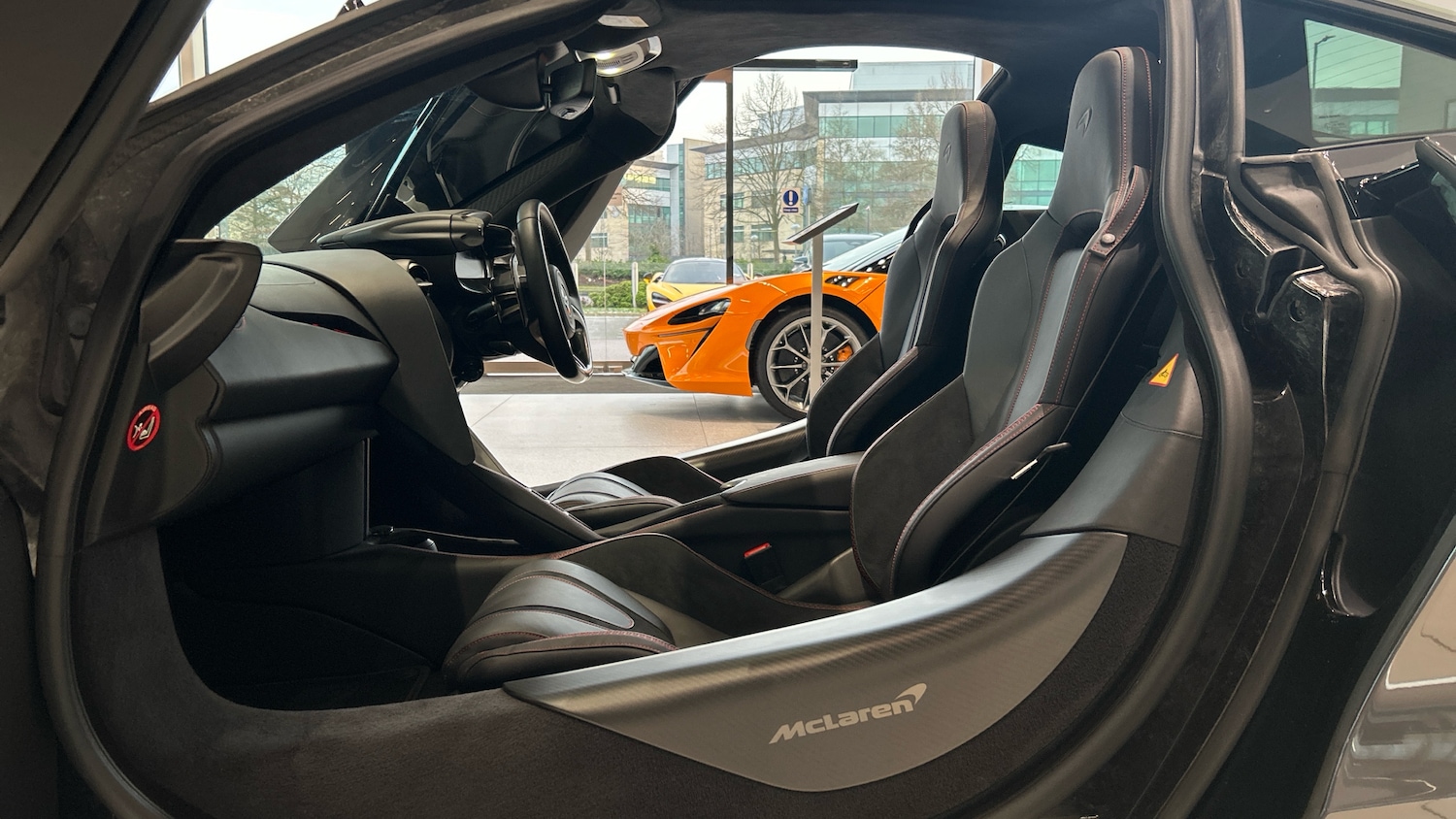 Used McLaren 750S 2024 for sale - 77118364: Photo 20