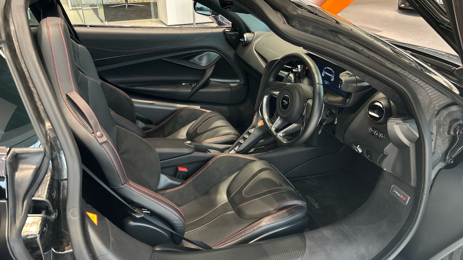Used McLaren 750S 2024 for sale - 77118364: Photo 3