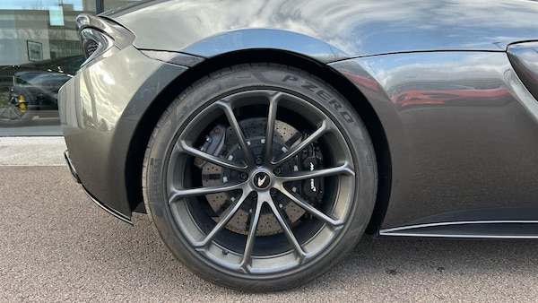 Used McLaren 570S 2019 for sale - 76334921: Photo 11