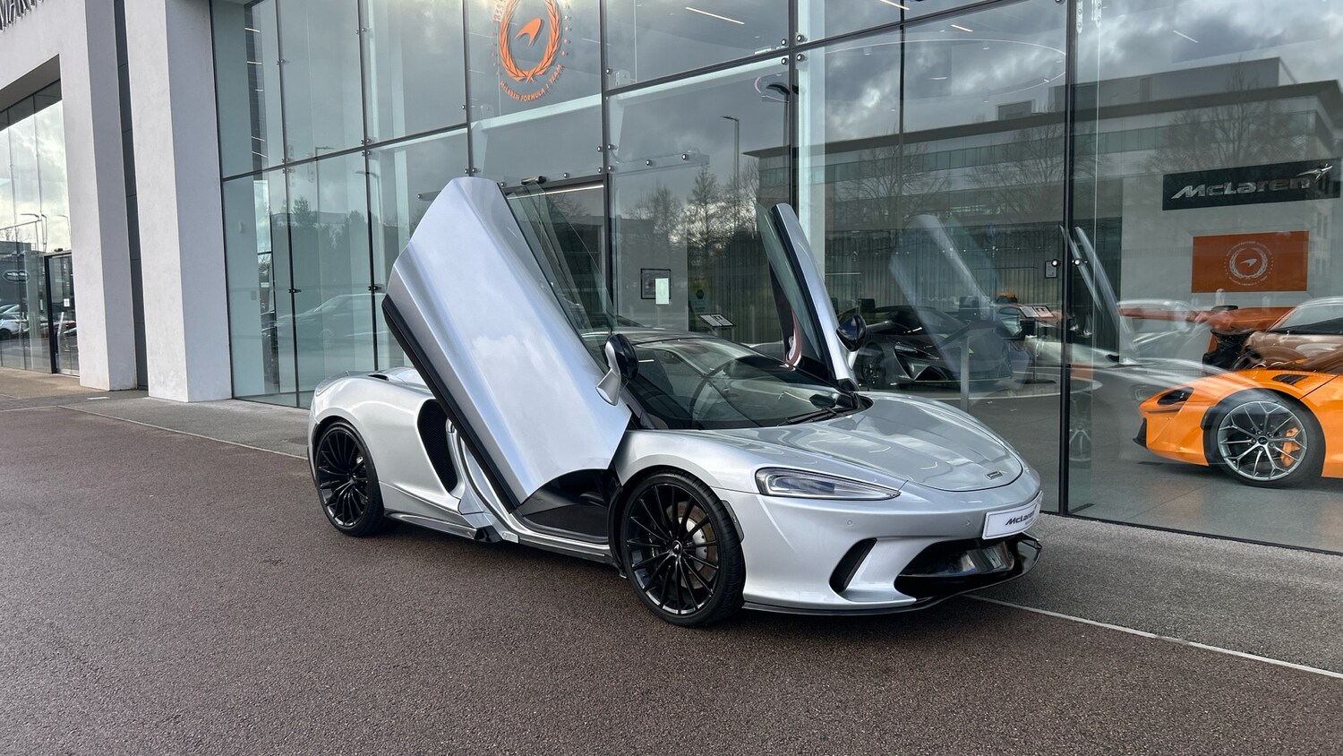 Used McLaren GT 2020 for sale - 77595079: Photo 11