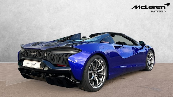 Used McLaren Artura 2024 for sale - 76082136: Photo 2