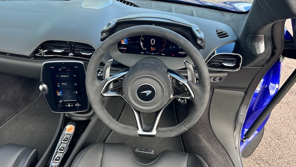 Used McLaren Artura 2024 for sale - 76082136: Photo 9