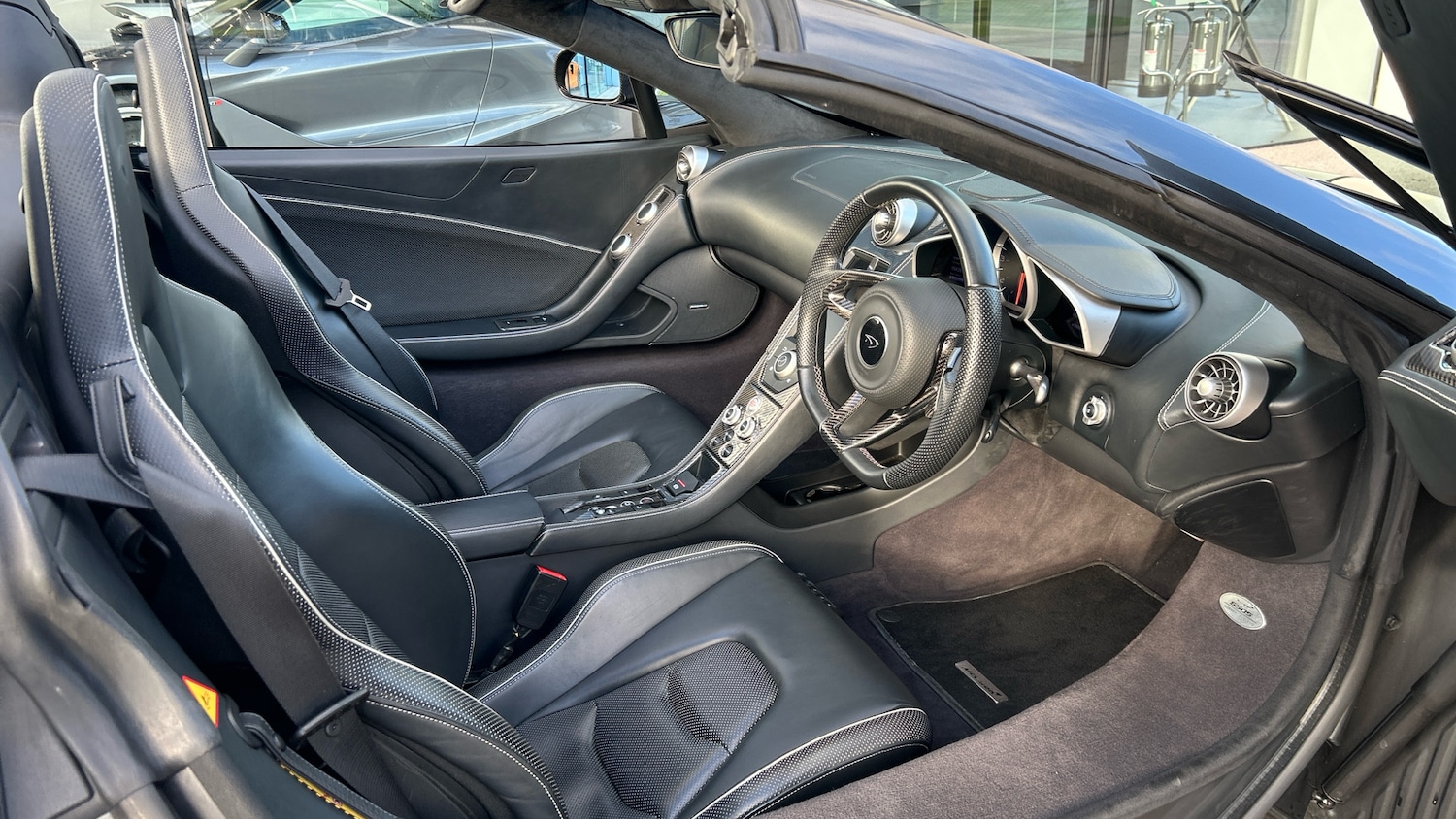 Used McLaren 650S 2016 for sale - 76910977: Photo 3