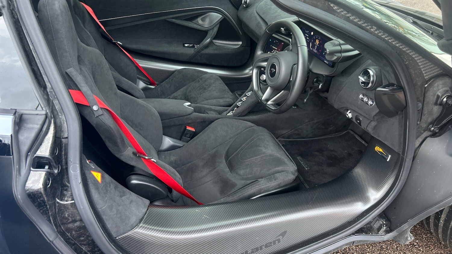 Used McLaren 750S 2024 for sale - 77494640: Photo 3