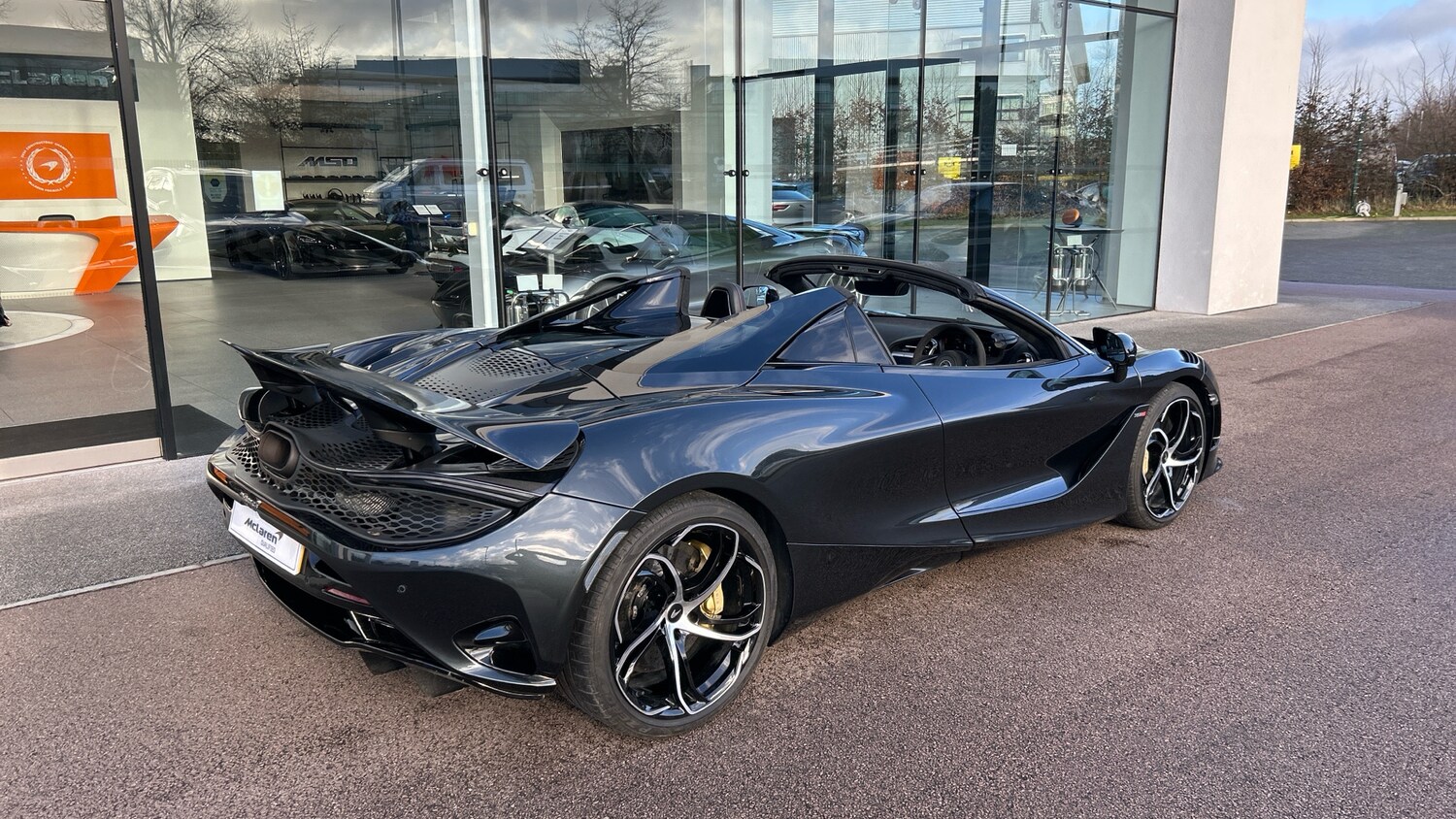 Used McLaren 750S 2024 for sale - 76884701: Photo 11