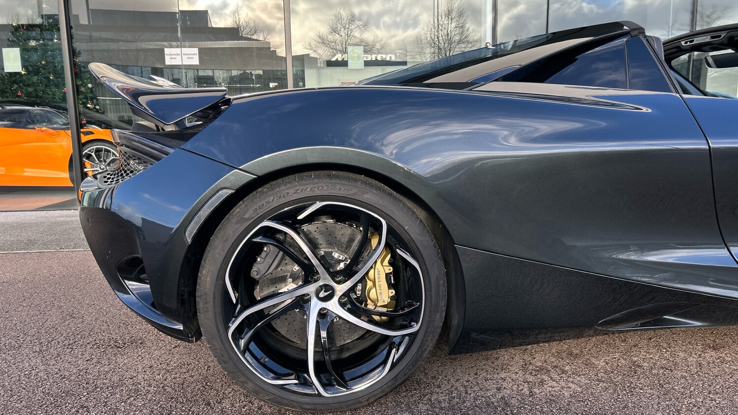 Used McLaren 750S 2024 for sale - 76884701: Photo 12