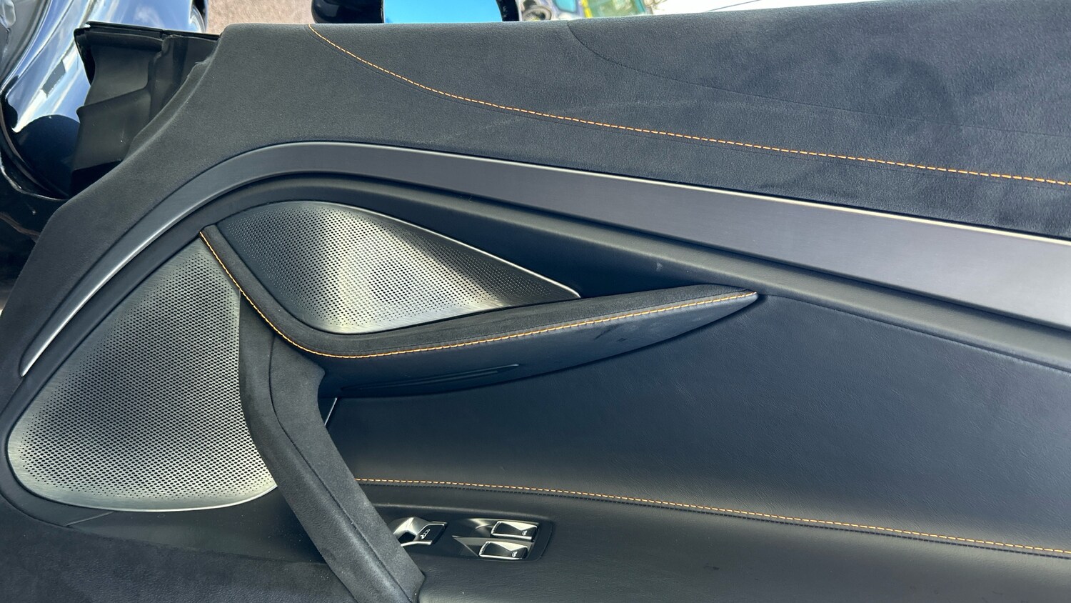 Used McLaren 750S 2024 for sale - 76884701: Photo 17