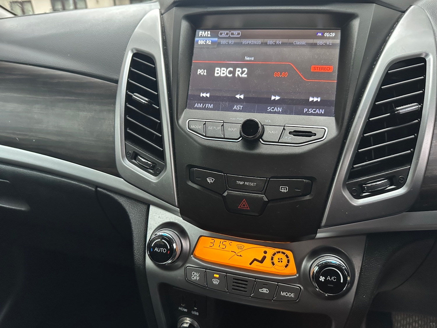 Used Ssangyong Korando 2017 for sale - 76887505: Photo 14