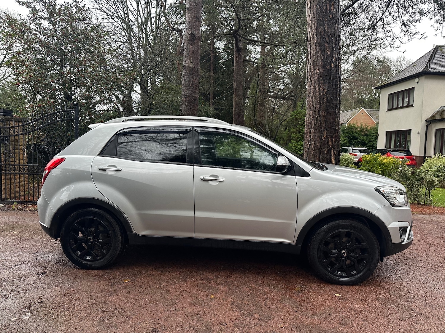 Used Ssangyong Korando 2017 for sale - 76887505: Photo 4