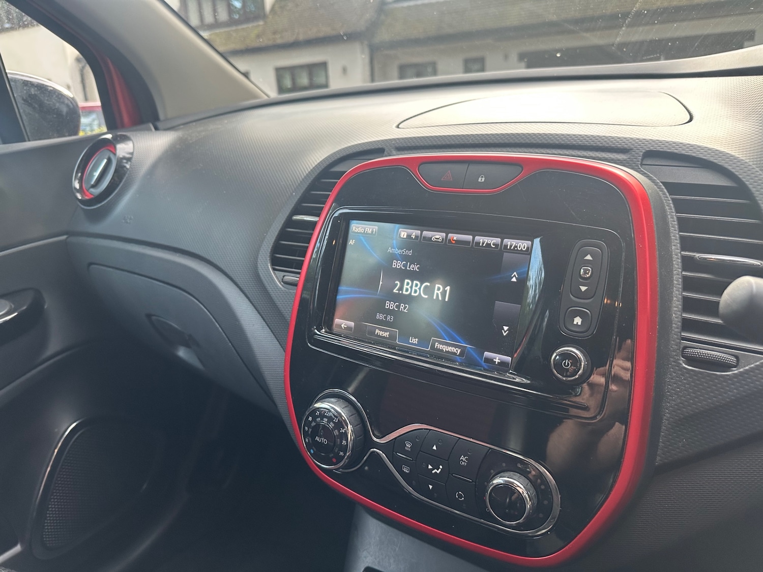 Used Renault Captur 2015 for sale - 76596618: Photo 13