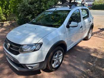 Used Dacia Sandero Stepway 2015 for sale - 75223381: Photo