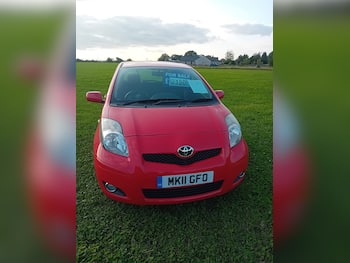 Used Toyota Yaris 2011 for sale - 79827147: Photo