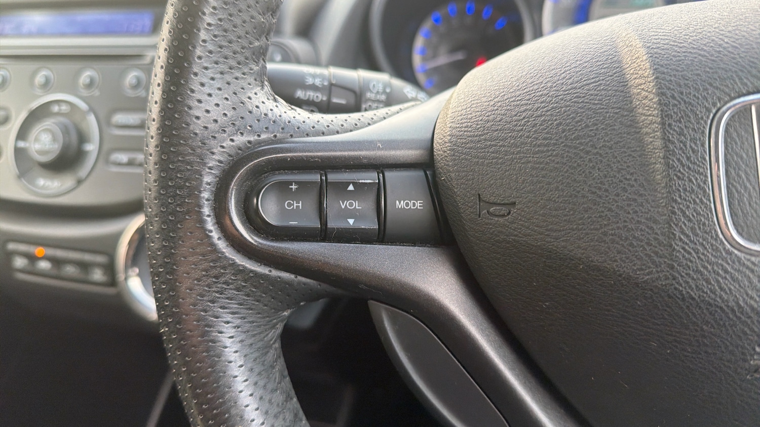 Used Honda Jazz 2015 for sale - 77107597: Photo 25