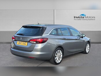Used Vauxhall Astra 2017 for sale - 77851057: Photo