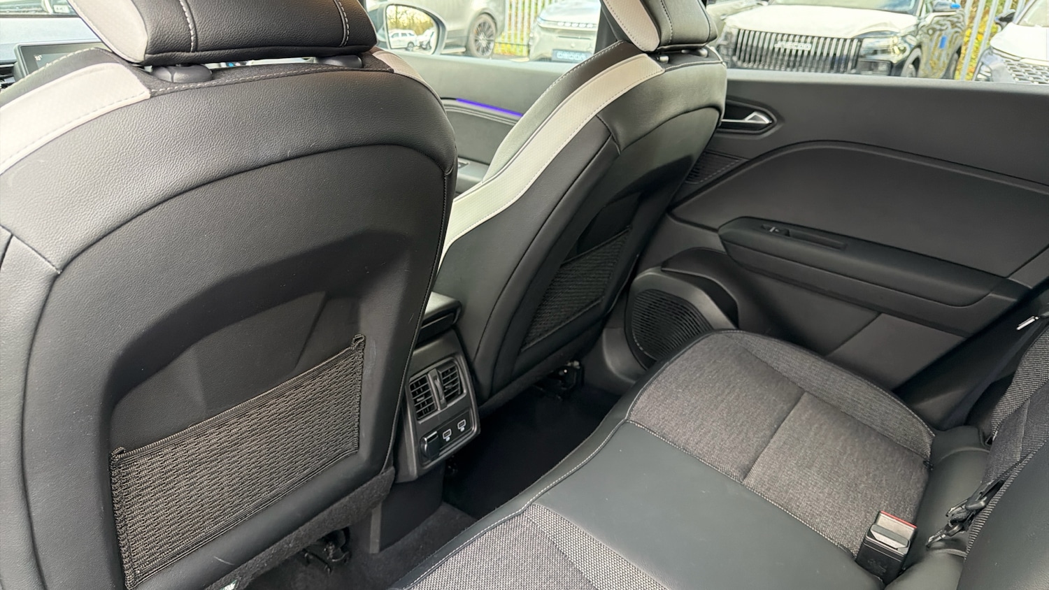 Used Renault Captur 2023 for sale - 76821505: Photo 14