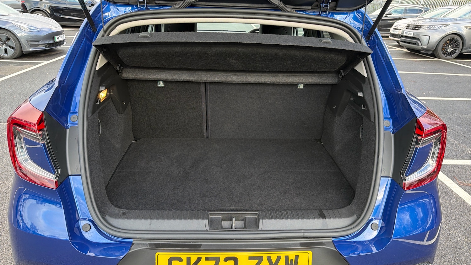 Used Renault Captur 2023 for sale - 76821505: Photo 15