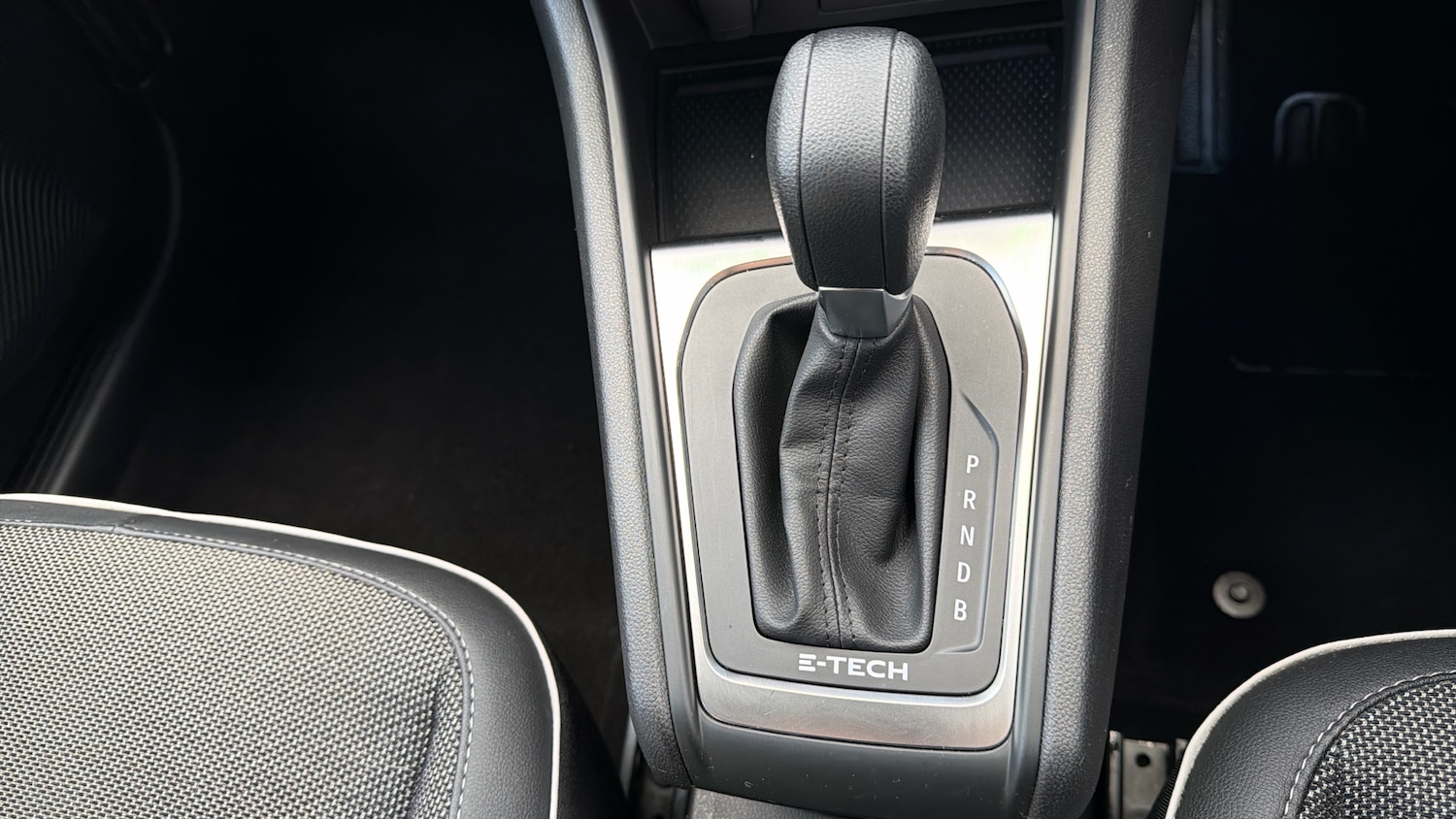 Used Renault Captur 2023 for sale - 76821505: Photo 24