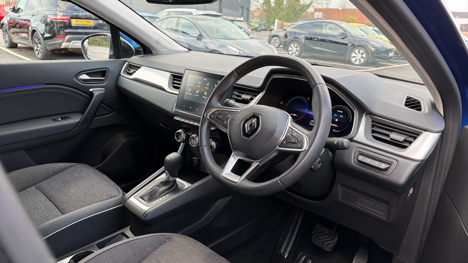 Used Renault Captur 2023 for sale - 76821505: Photo 9