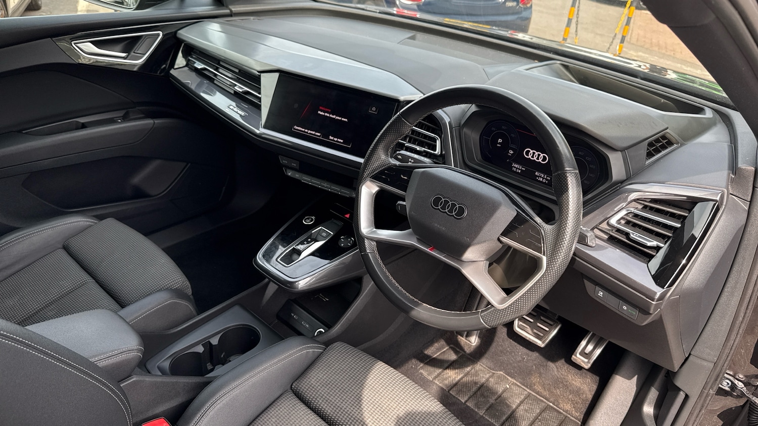Used Audi Q4 e-tron 2022 for sale - 76896838: Photo 9