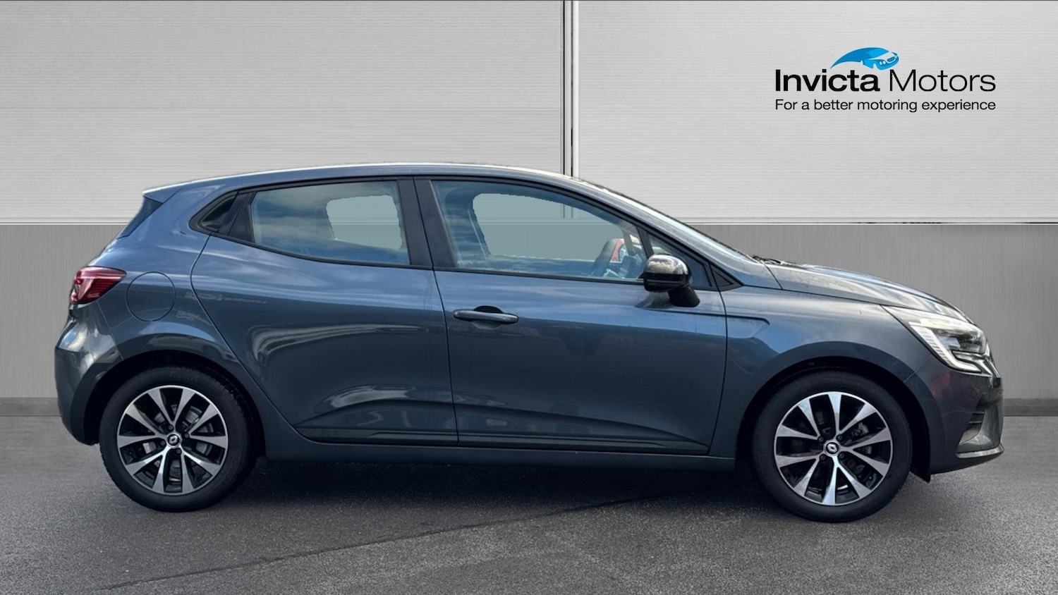 Used Renault Clio 2022 for sale - 76346917: Photo 2