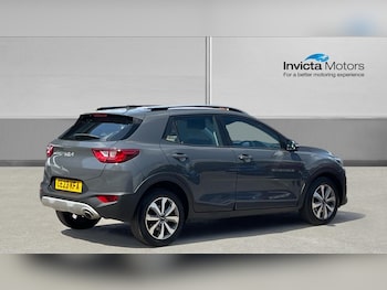 Used Kia Stonic 2023 for sale - 78889406: Photo