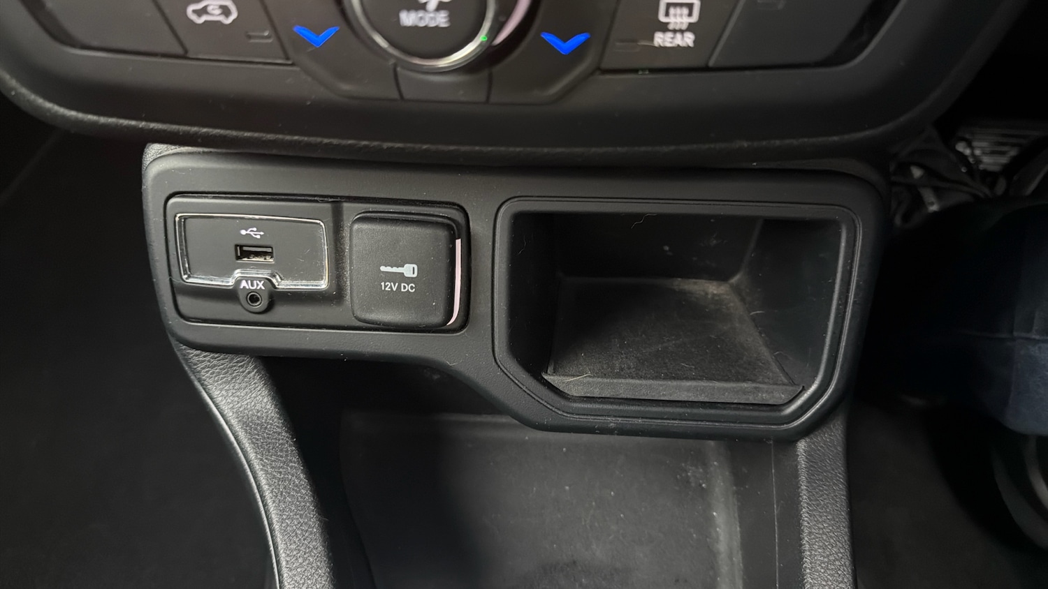 Used Jeep Renegade 2020 for sale - 77342718: Photo 25