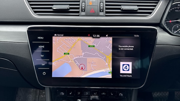 Used Skoda Superb 2018 for sale - 76237312: Photo 12