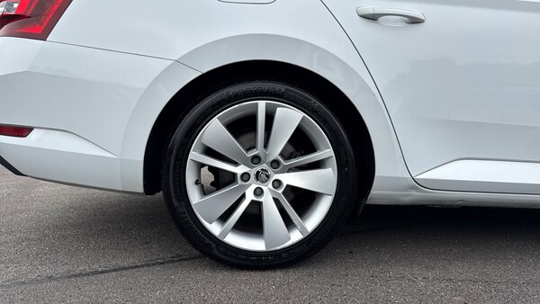 Used Skoda Superb 2018 for sale - 76237312: Photo 19
