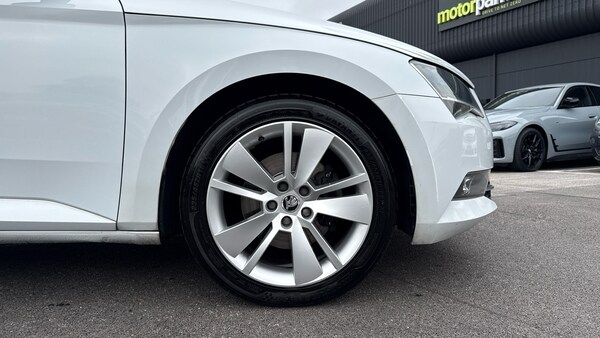 Used Skoda Superb 2018 for sale - 76237312: Photo 20