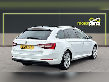 Used Skoda Superb 2018 for sale - 76237312: Photo