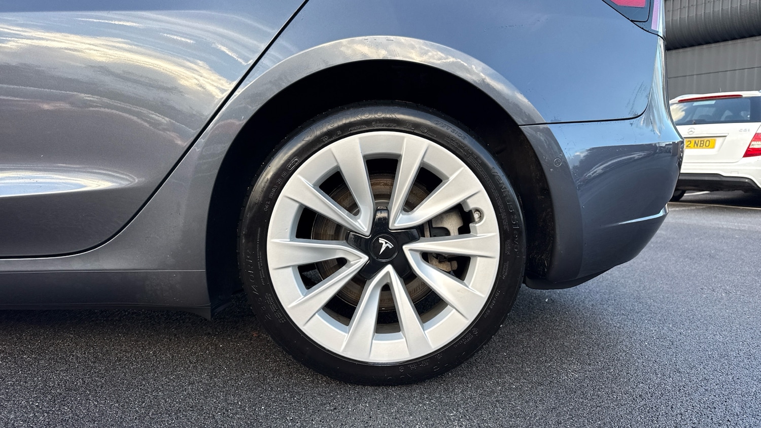 Used Tesla Model 3 2021 for sale - 76305207: Photo 18