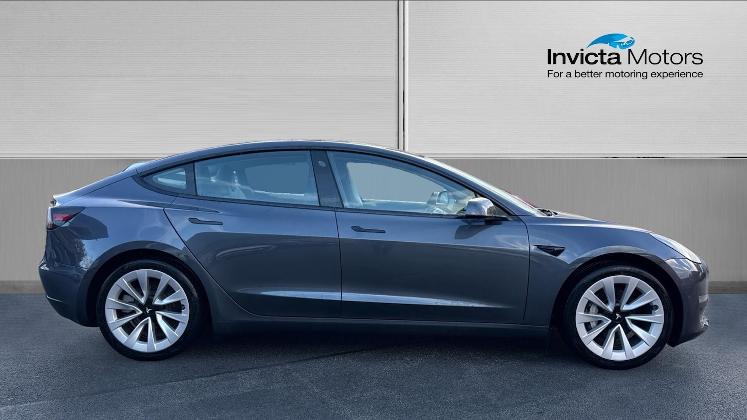 Used Tesla Model 3 2021 for sale - 76305207: Photo 2