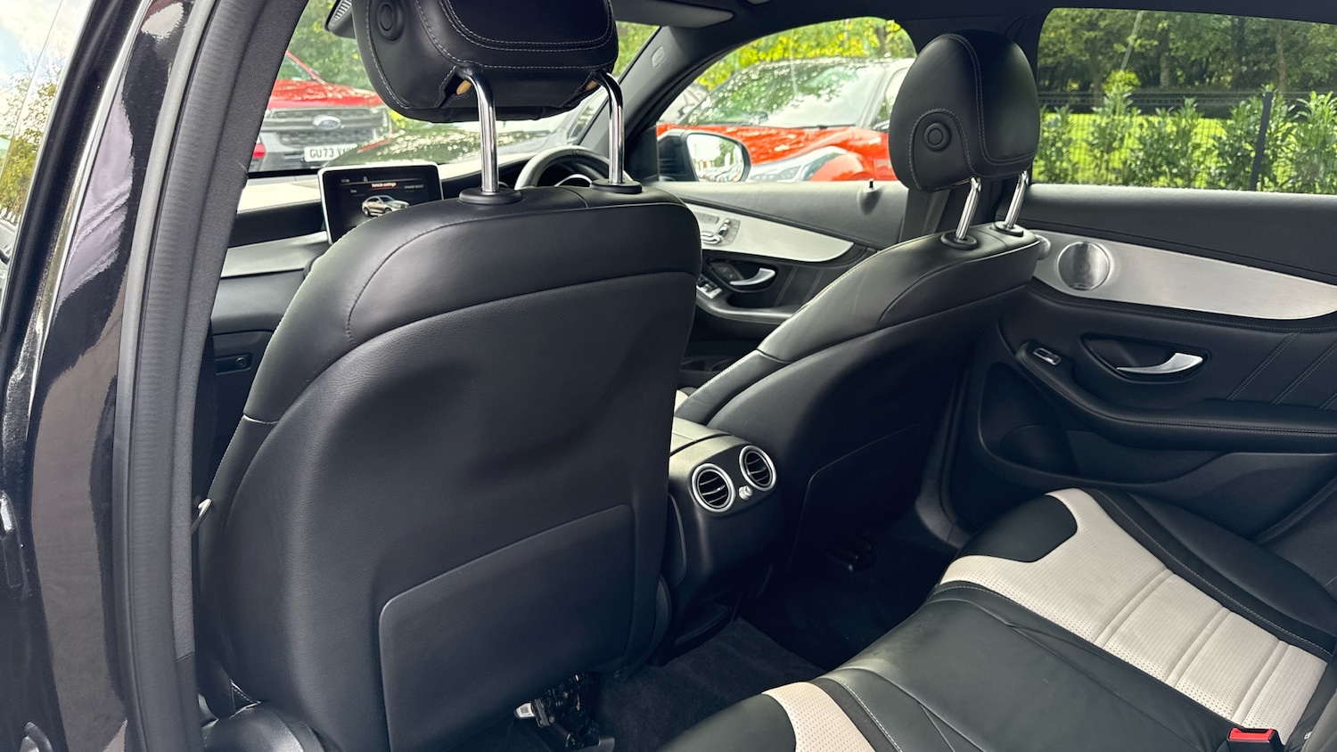 Used Mercedes-Benz GLC 2019 for sale - 77682022: Photo 14