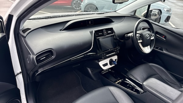 Used Toyota Prius 2019 for sale - 76324923: Photo 10