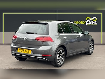 Used Volkswagen Golf 2019 for sale - 75644504: Photo