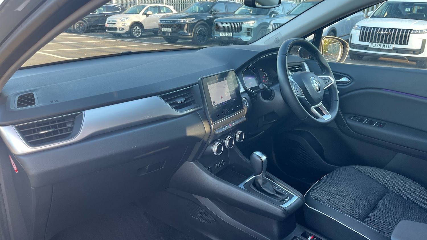 Used Renault Captur 2022 for sale - 76583127: Photo 10