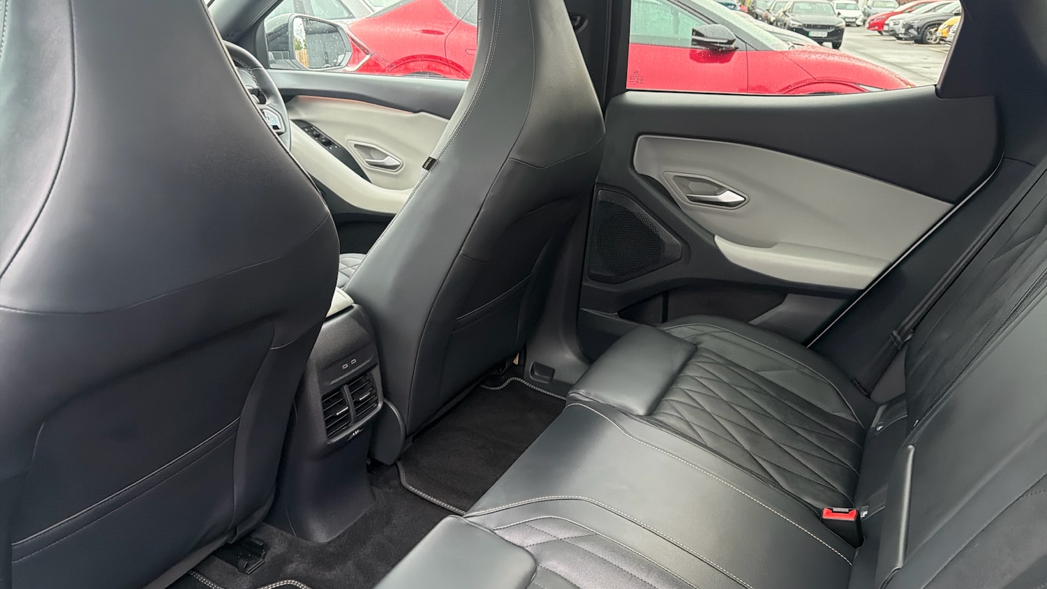 Used Ford Explorer 2025 for sale - 77721113: Photo 14