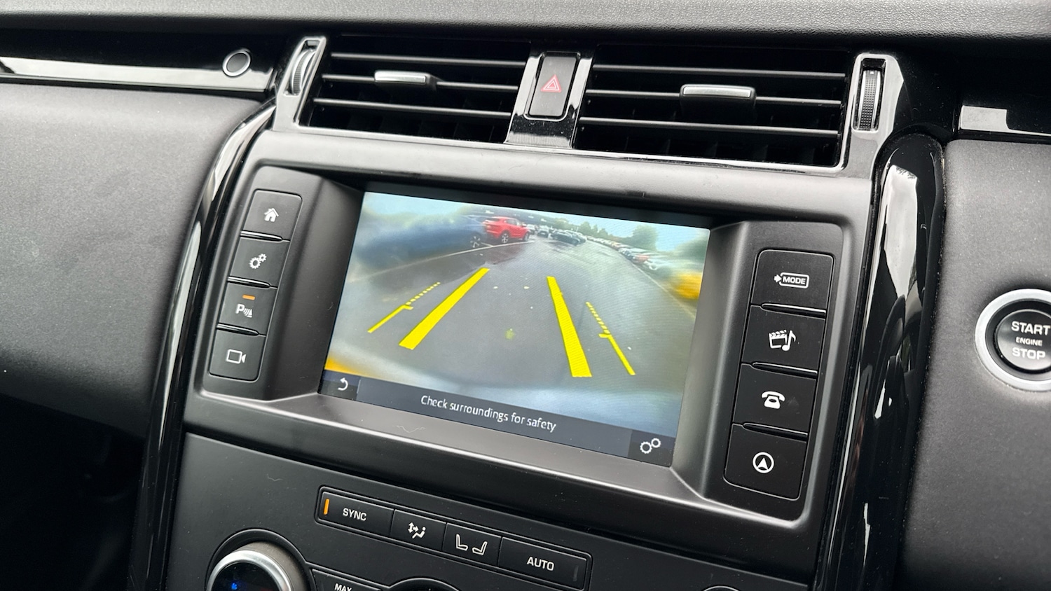 Used Land Rover Discovery 2017 for sale - 76974228: Photo 25