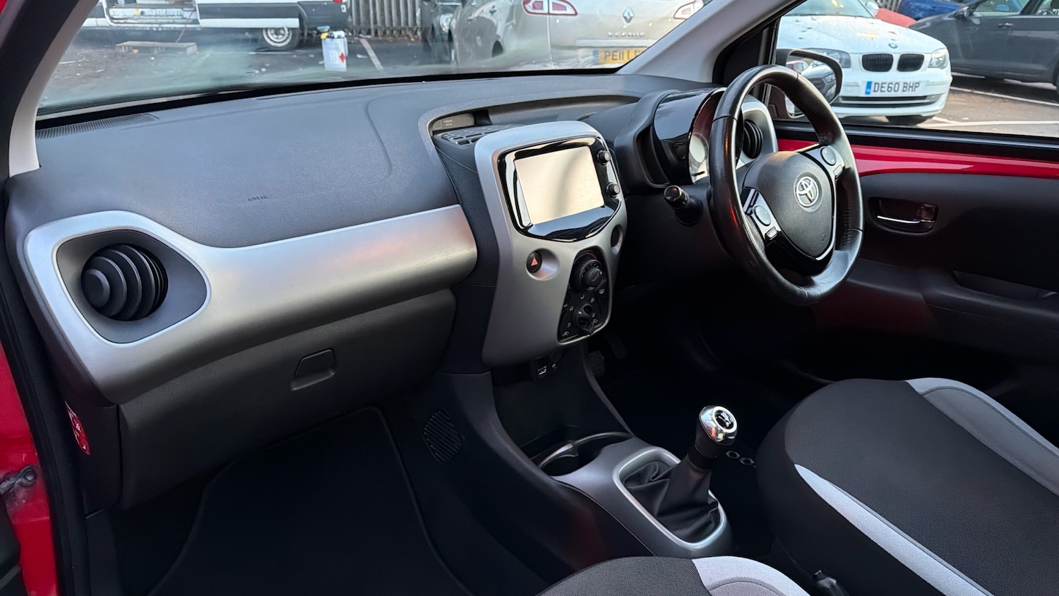 Used Toyota AYGO 2018 for sale - 77028208: Photo 10