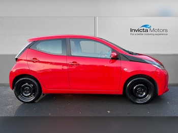 Used Toyota AYGO 2018 for sale - 77028208: Photo