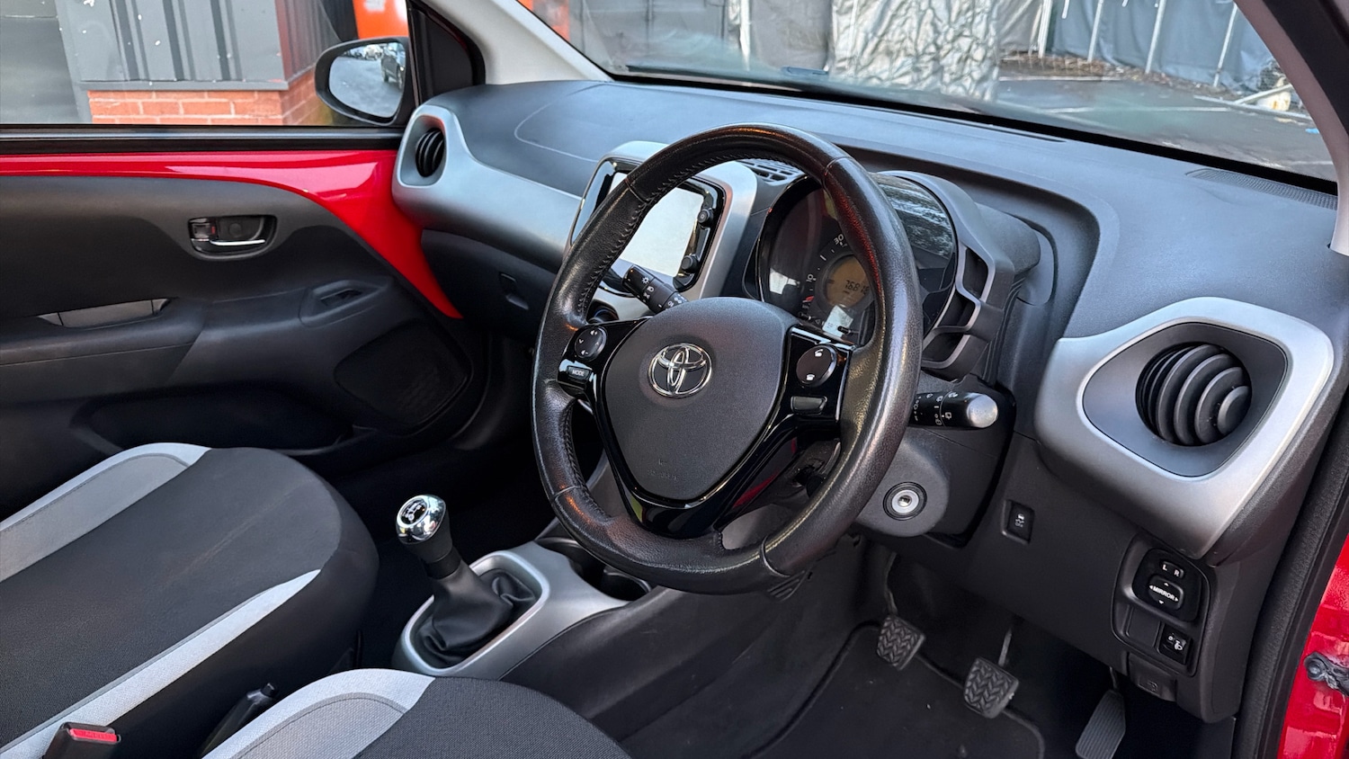 Used Toyota AYGO 2018 for sale - 77028208: Photo 9