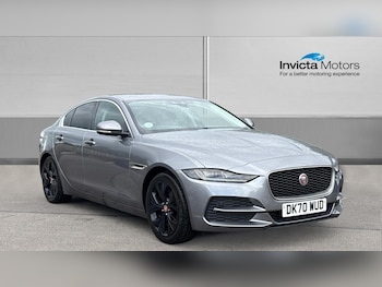 Used Jaguar XE 2020 for sale - 79301887: Photo
