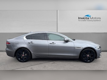 Used Jaguar XE 2020 for sale - 79301887: Photo