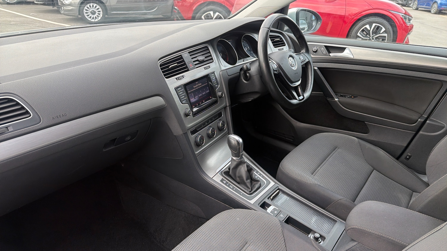 Used Volkswagen Golf 2014 for sale - 77668239: Photo 10