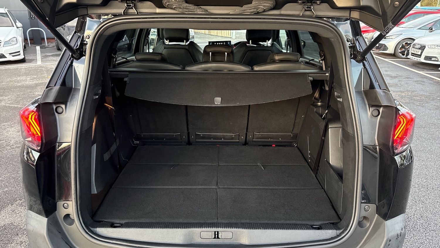 Used Peugeot 5008 2021 for sale - 77837079: Photo 15