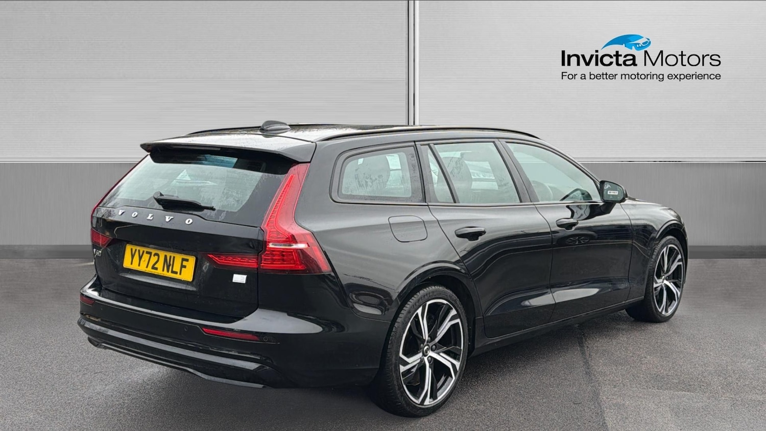 Used Volvo V60 2022 for sale - 77766710: Photo 3