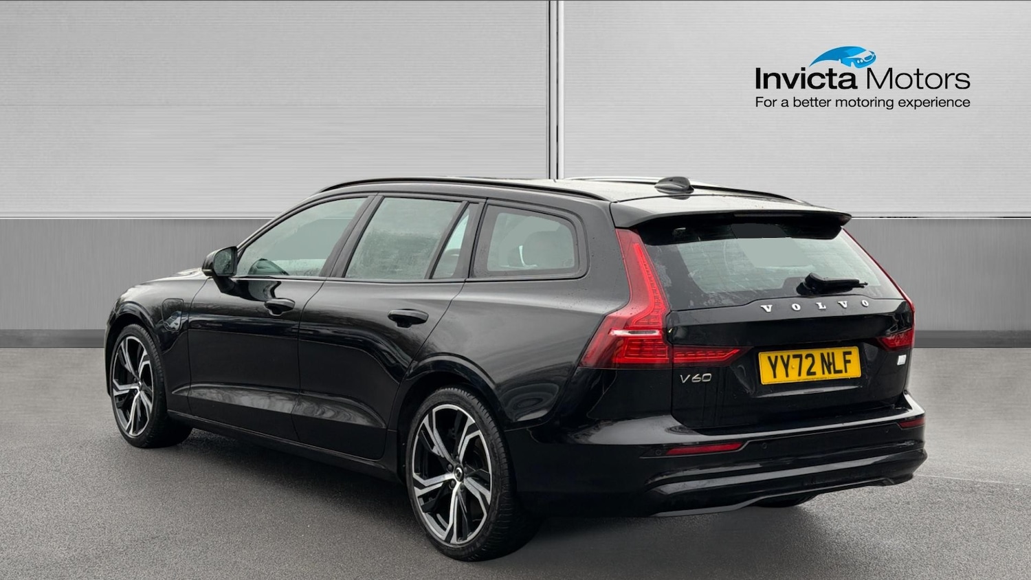 Used Volvo V60 2022 for sale - 77766710: Photo 5