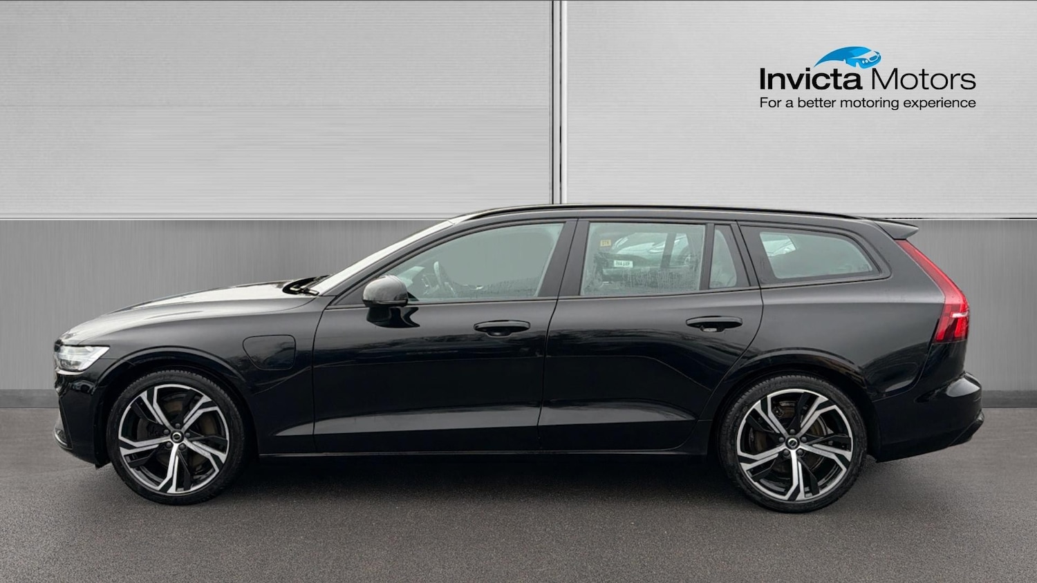 Used Volvo V60 2022 for sale - 77766710: Photo 6