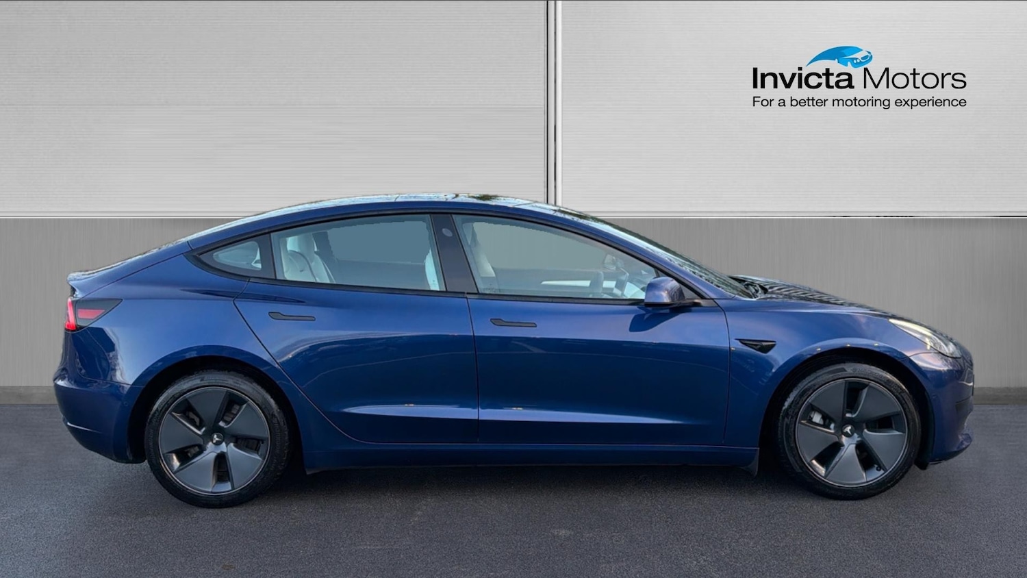 Used Tesla Model 3 2021 for sale - 76784868: Photo 2